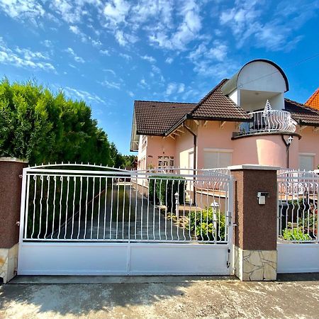 Vanessa Apartman Сиофок Екстериор снимка