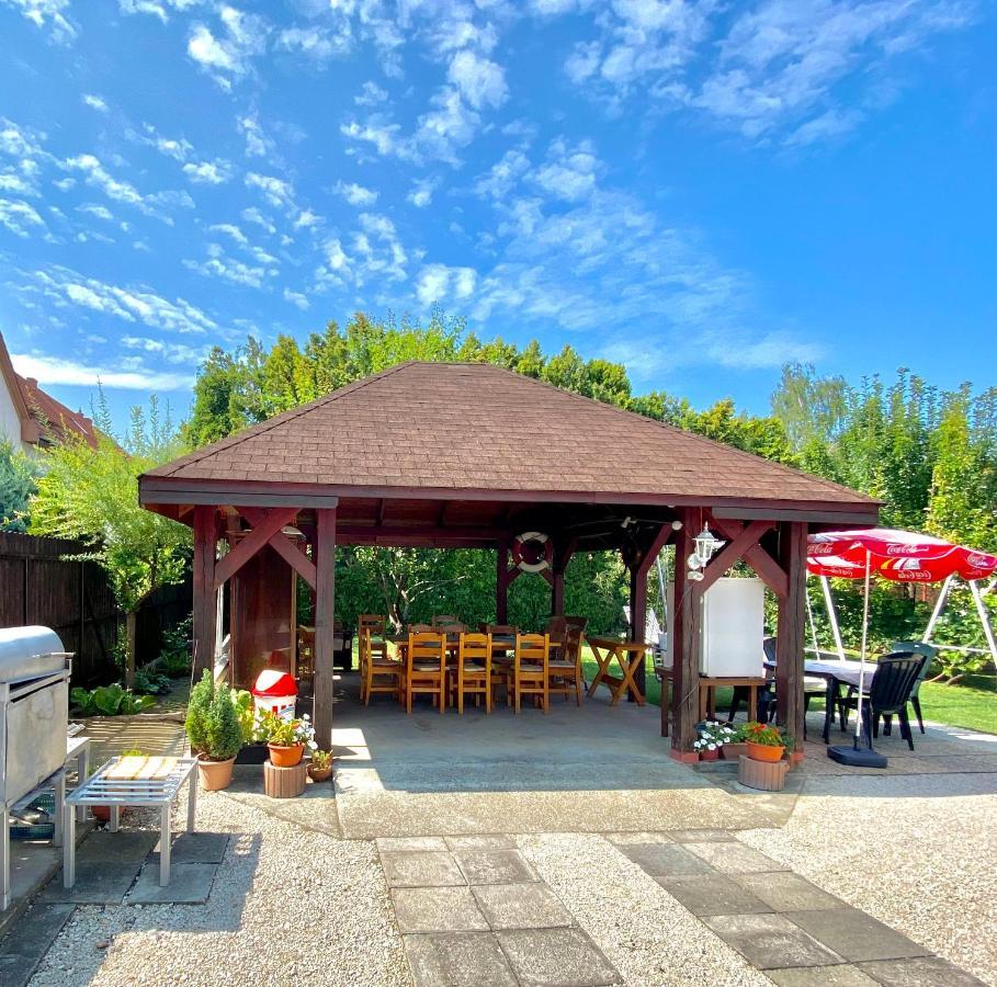 Vanessa Apartman Сиофок Екстериор снимка