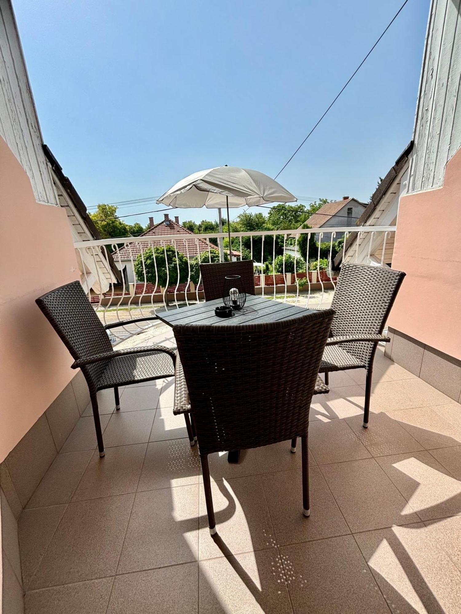 Vanessa Apartman Сиофок Екстериор снимка